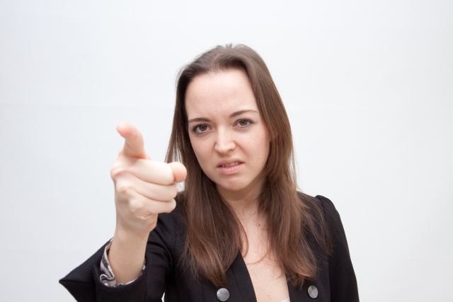 性格が悪そうな女性
