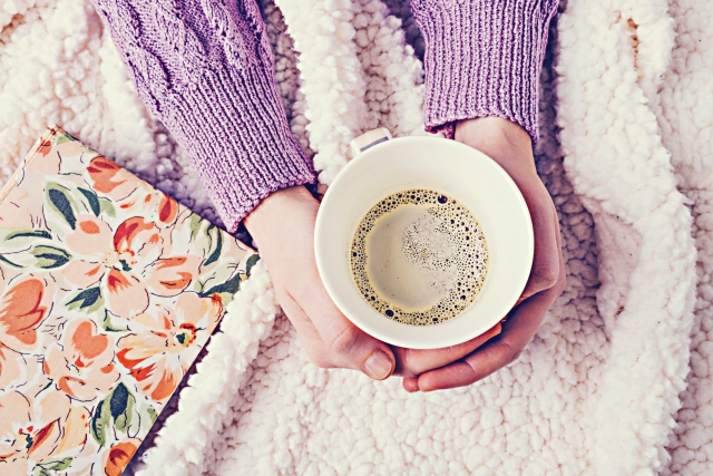 リラックスタイムを取る女性
